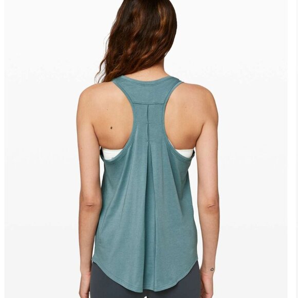 Lululemon Love Tank Pleasted Aquatic Green size 8 - Picture 2 of 13